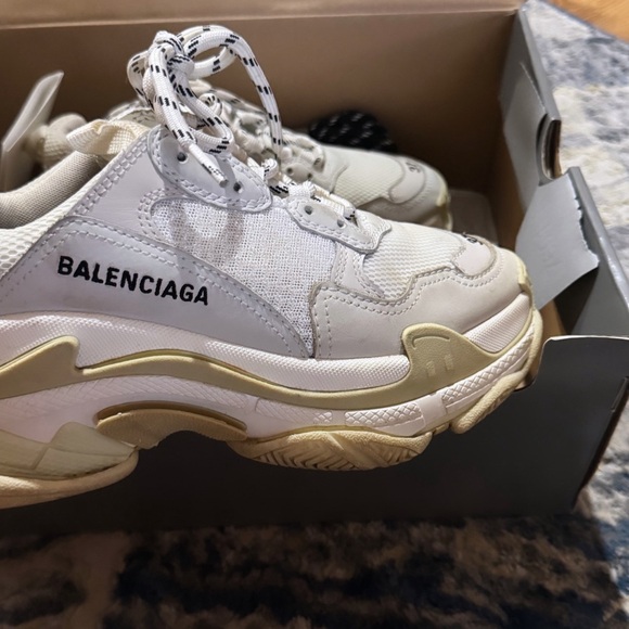 Balenciaga Off White Triple S Sneakers size 37. - Picture 1 of 5